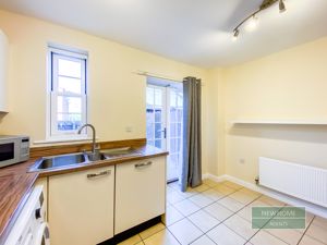 Photo 46- click for photo gallery